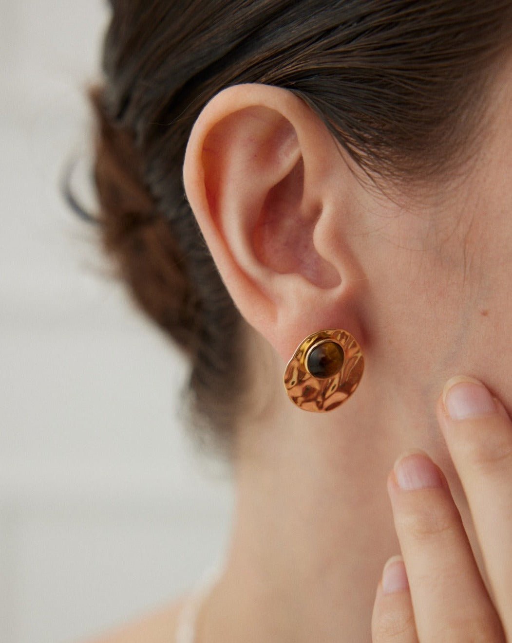 Artemis' Valor Tiger's Eye Necklace - Solene Paris concept store