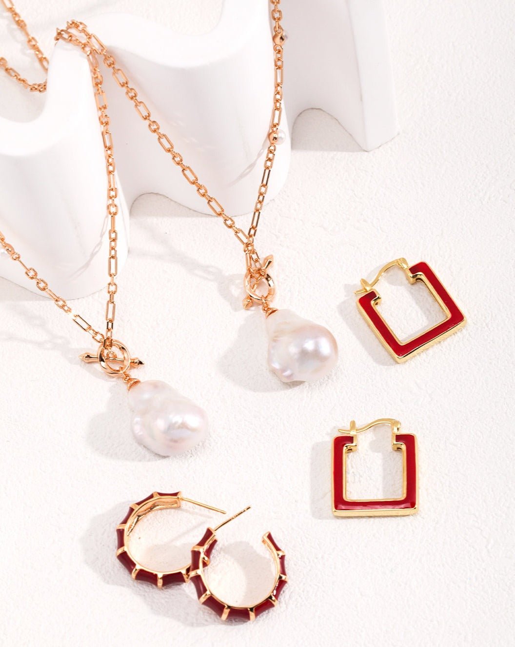 Athena’s Grace Baroque Pearl Necklace - Solene Paris concept store