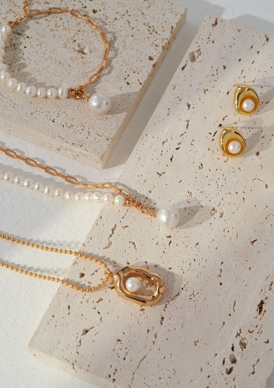 Éclat Baroque Pearl Necklace - Solene Paris concept store