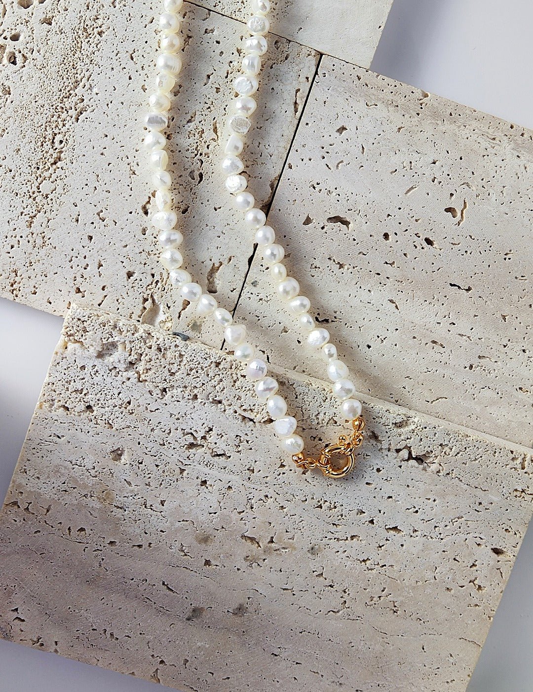 L'Amour de Printemps Baroque Pearl Necklace - Solene Paris concept store