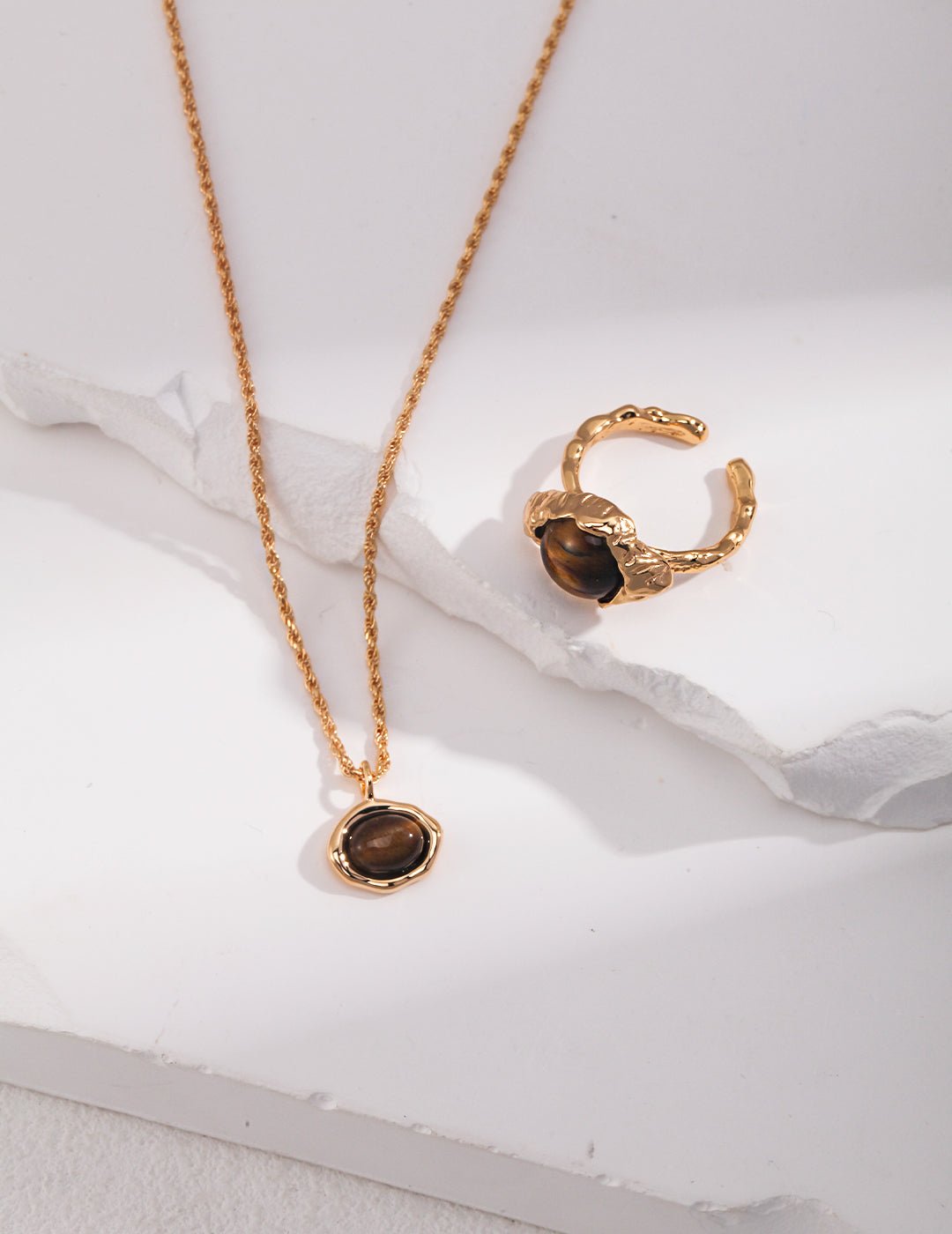 Minerva's Courage Ring - Solene Paris concept store