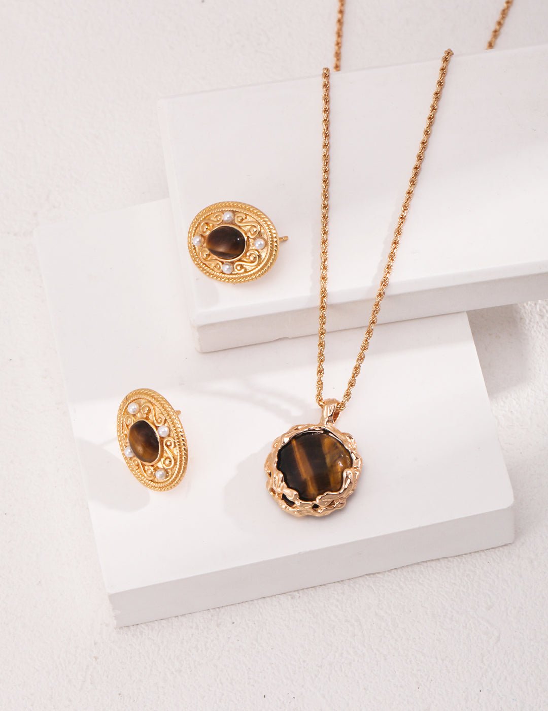 Versailles Whisper Earrings - Solene Paris concept store