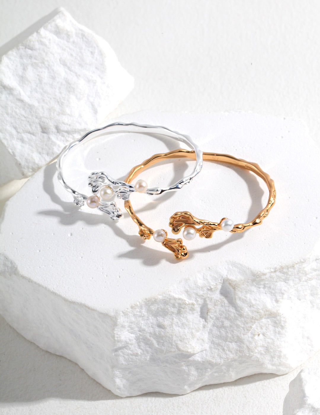 Amphitrite’s Crest Bangle