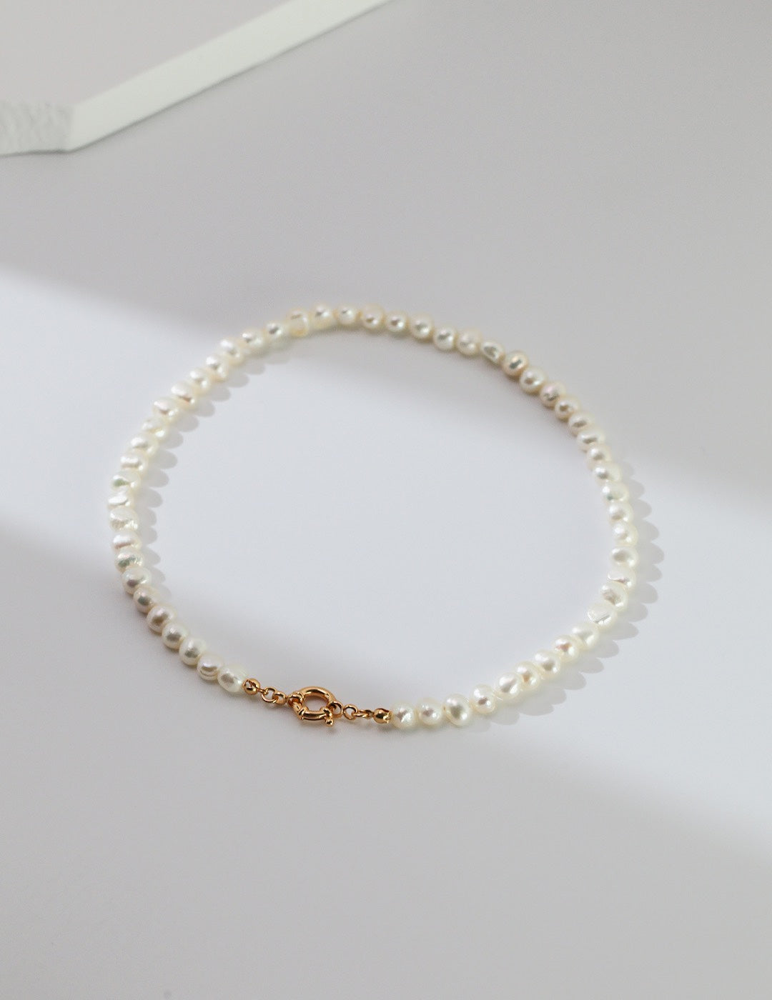 L'Amour de Printemps Baroque Pearl Necklace