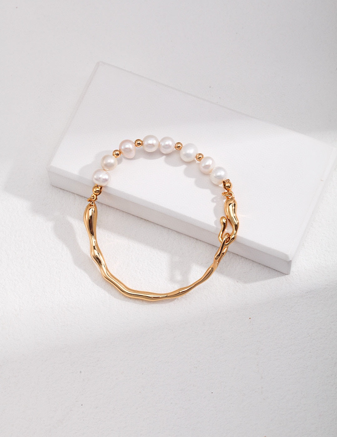 Rhea's Liquid Pearl Bracelet